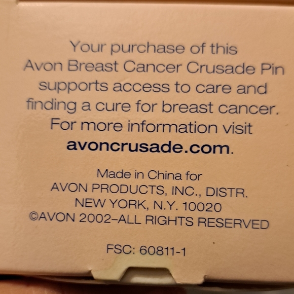 Vintage 2002 Avon Heart of the Crusade Pin - Picture 4 of 4